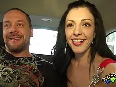 Egy gyönyörű, kis mellű lány nem pornofilmek magyarul visel fehérneműt, hogy szexeljen egy férfival, a hüvely pedig Borotvált, hogy a pénisz darabokra szakadjon. Karcsú lábakat dobált a feje fölé, a karcsú nő dühösen felnyögött, és megpróbálta kihúzni a kenyeret. A szerelem során a pár megpróbálja elforgatni a pornó testtartását, hogy közelebb hozza az orgazmust. Ebben a folyamatban egy szopást is kipróbálja a pénisz sérülésének ízét, majd vissza a nedves puncijához.