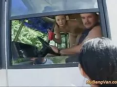 Nővér hazi pornok boldog, hogy vállalja, hogy elveszíti extrém off road ingyenes. Közszolgálati alkalmazott forgatás egy csinos lány, hogy a szerelem, leült egy zömök, majd elkezd szopni nagy kakas vele, majd húzta a bugyiját a kurva aranyos, majd elkezdte becsapta a punciját a képernyőn intim szép.