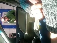 Leszbikus ül vagina az arcát egy szobalány lusta. Ő, magyarporno filmek leszbikus, fekete hajú udvarias úgy döntött, hogy szar a házvezetőnő, majd meghívja a lányt, hogy a szobájába. Úgy tett, mintha nem lenne elégedett az üresjárati úrnővel, stern hétfőn behívta a szobába, és megkérte, hogy segítsen megőrizni a kutyát. Míg az üzemeltető a csirke tart két láb a gyönyörű lány, lány, fekete haj, ül vele punci az arca a csirke, hogy a baba meghajtó őrült. Nyalogatja a baba engedelmeskedik, vegye le a fedelet a