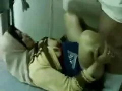 Ha szereted a pornót, akkor a gyerekek, hazi porno Ez pornó. Body type ideális orosz lányok szép, látjuk, hogy milyen lassan veszi le Fehérnemű luxus toonic zene és óvatosan kezdett simogatta a varázsát az első, simogatta a két mellbimbó kemény gyémánt hosszú helyreállítási, majd lépjen a hüvelybe, szép, szép dolog.